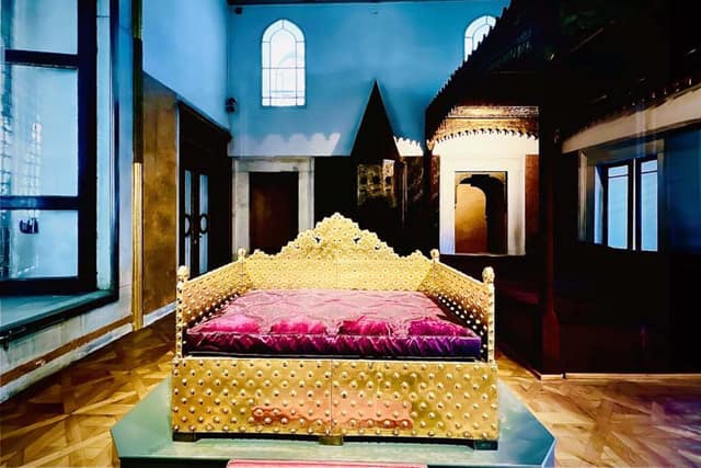Istanbul: Topkapi Palace Museum Guided Tour