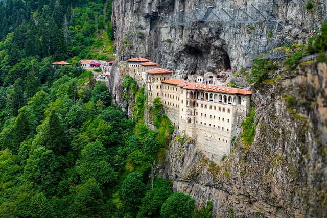 Sumela & Uzungol in One Day - Private Tour from Trabzon