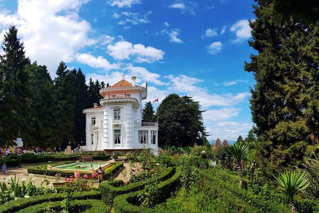 Istanbul Departure: Sumela Monastery and Trabzon Day Tour
