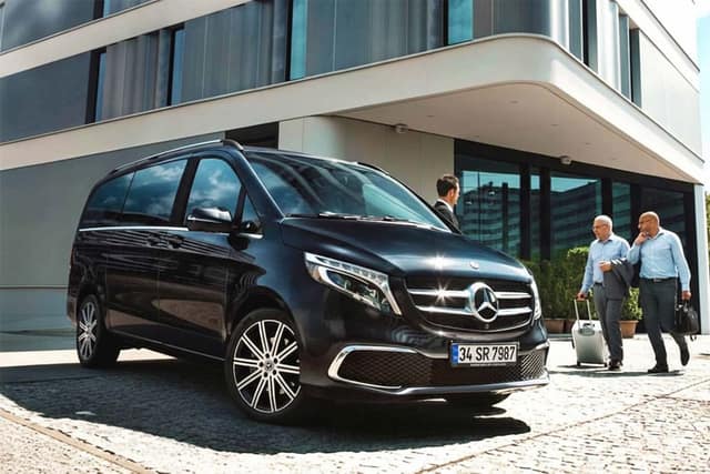 Istanbul: Daily Private Car Rental with Driver